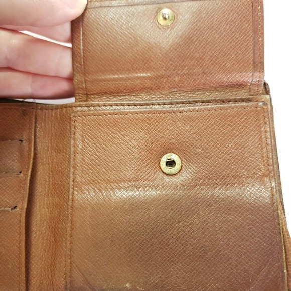 Vintage Louis Vuitton Men's Authentic LV Brown Bi-Fold Monogram Leather Wallet - Picture 8 of 15